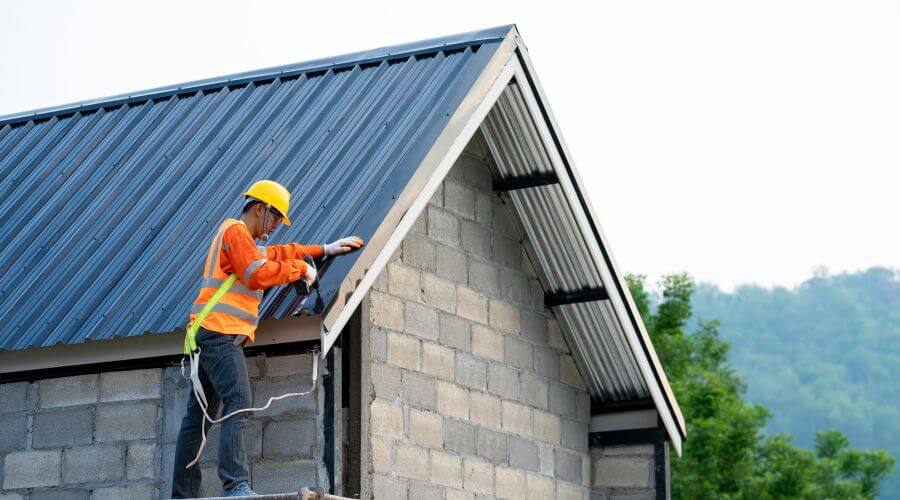 Professional residential roofers in Derby, IA